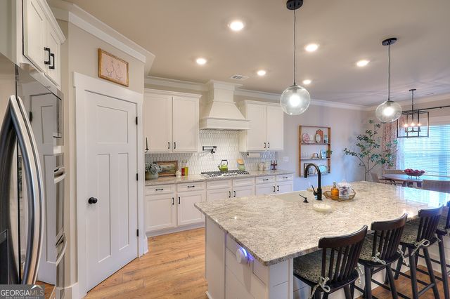 16 Boxwood Court, Monroe, GA 30655