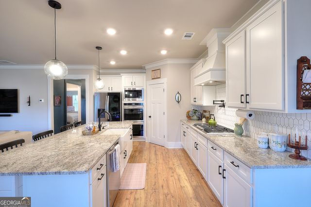 16 Boxwood Court, Monroe, GA 30655