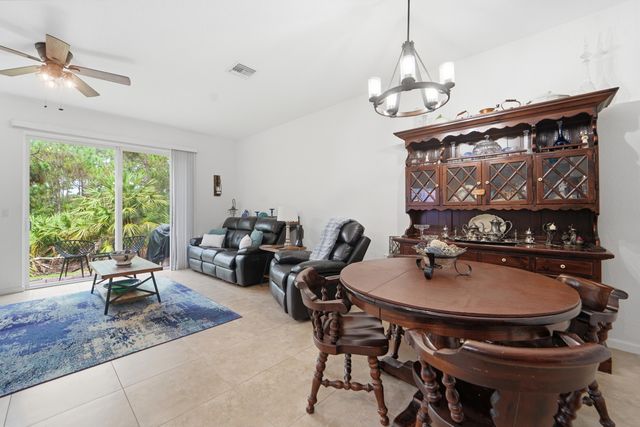 6128 SE Portofino Circle 104, Hobe Sound, FL 33455
