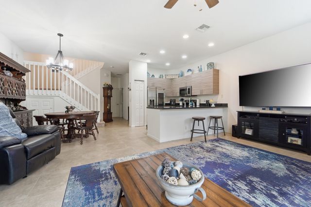 6128 SE Portofino Circle 104, Hobe Sound, FL 33455