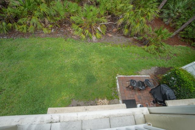 6128 SE Portofino Circle 104, Hobe Sound, FL 33455