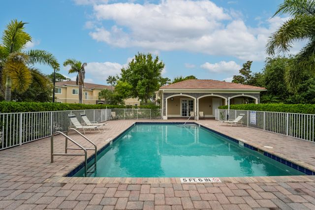 6128 SE Portofino Circle 104, Hobe Sound, FL 33455