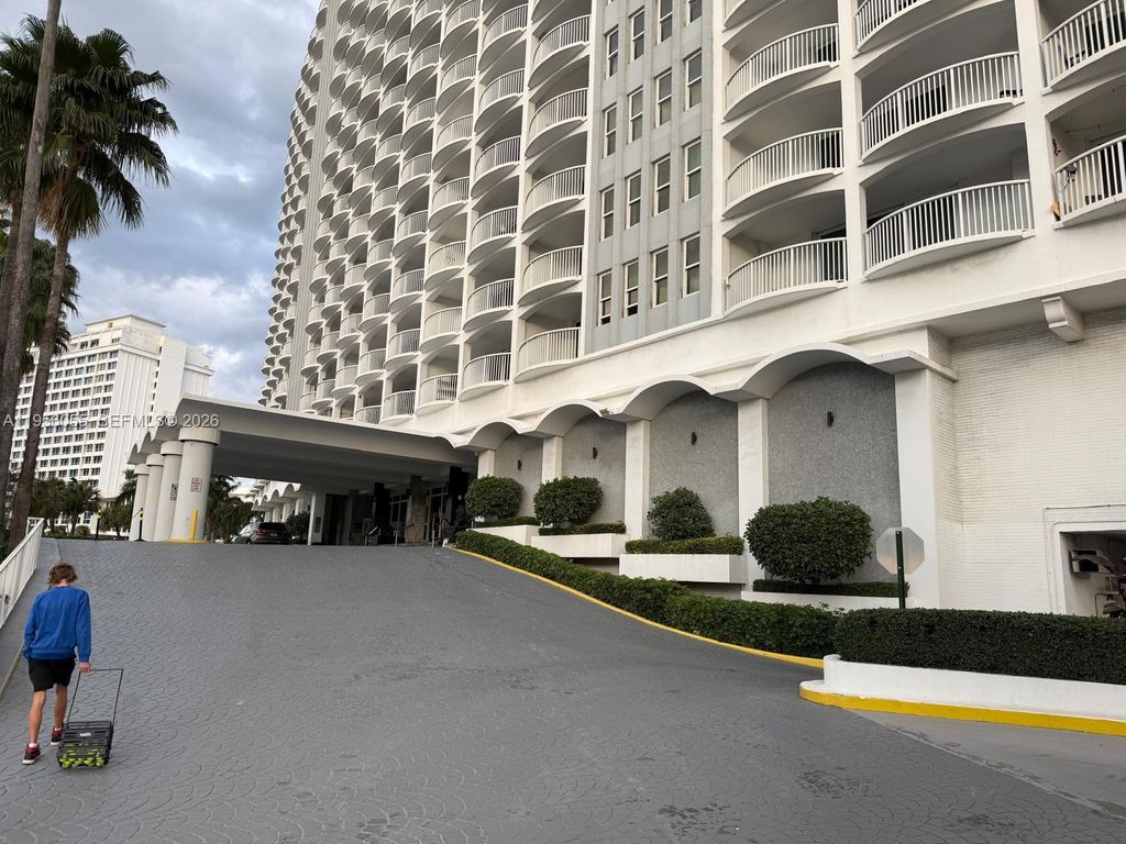 Image 1 of property listing at 5401 Collins Ave 107, Miami Beach, FL 33140