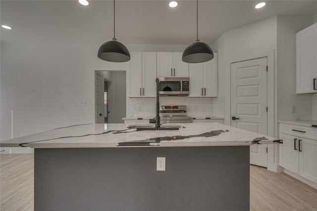 3707 Penelope Street, Dallas, TX 75210