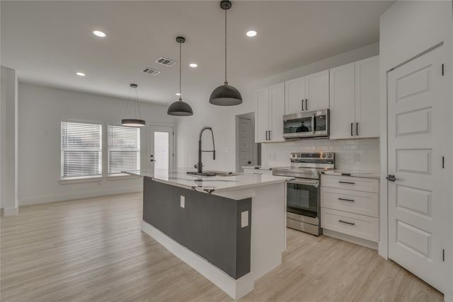 3707 Penelope Street, Dallas, TX 75210