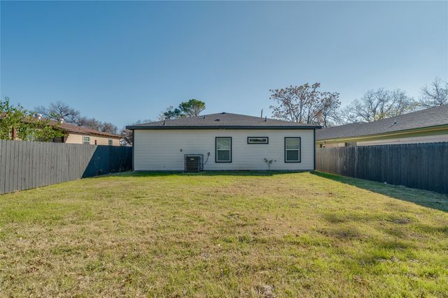 3707 Penelope Street, Dallas, TX 75210
