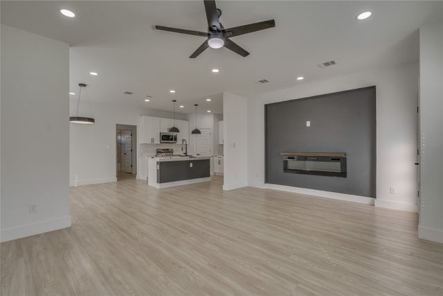 3707 Penelope Street, Dallas, TX 75210