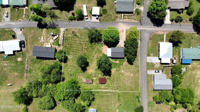 210 2nd Street, Englewood, TN 37329