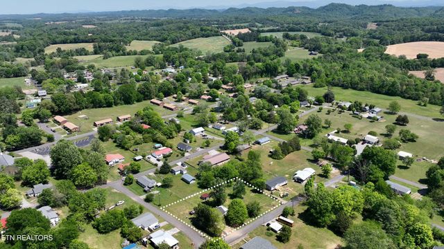 210 2nd Street, Englewood, TN 37329