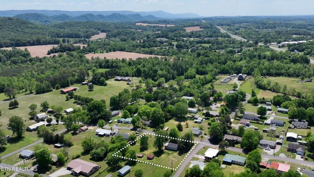 210 2nd Street, Englewood, TN 37329