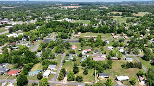 210 2nd Street, Englewood, TN 37329