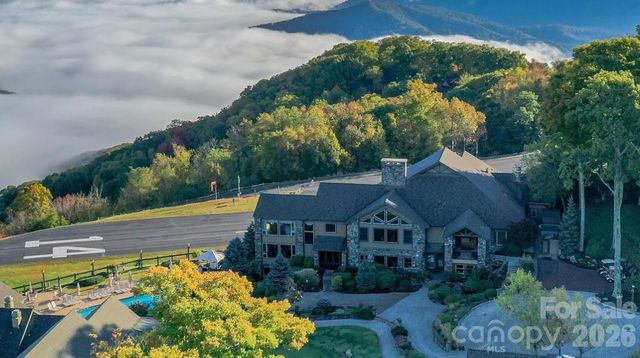 47 Falls Crossing Road, Burnsville, NC 28714