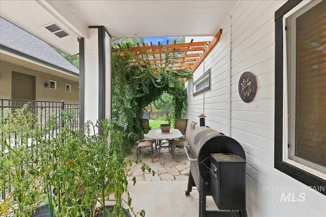 1408 S Sandal Creek Lane, Nampa, ID 83686
