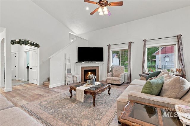 1408 S Sandal Creek Lane, Nampa, ID 83686