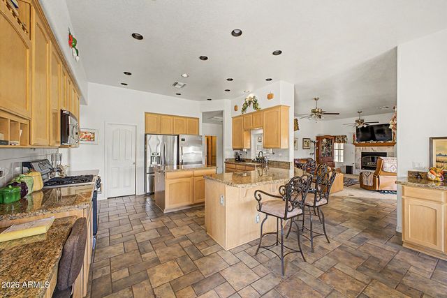 7823 N CITRUS Road, Waddell, AZ 85355