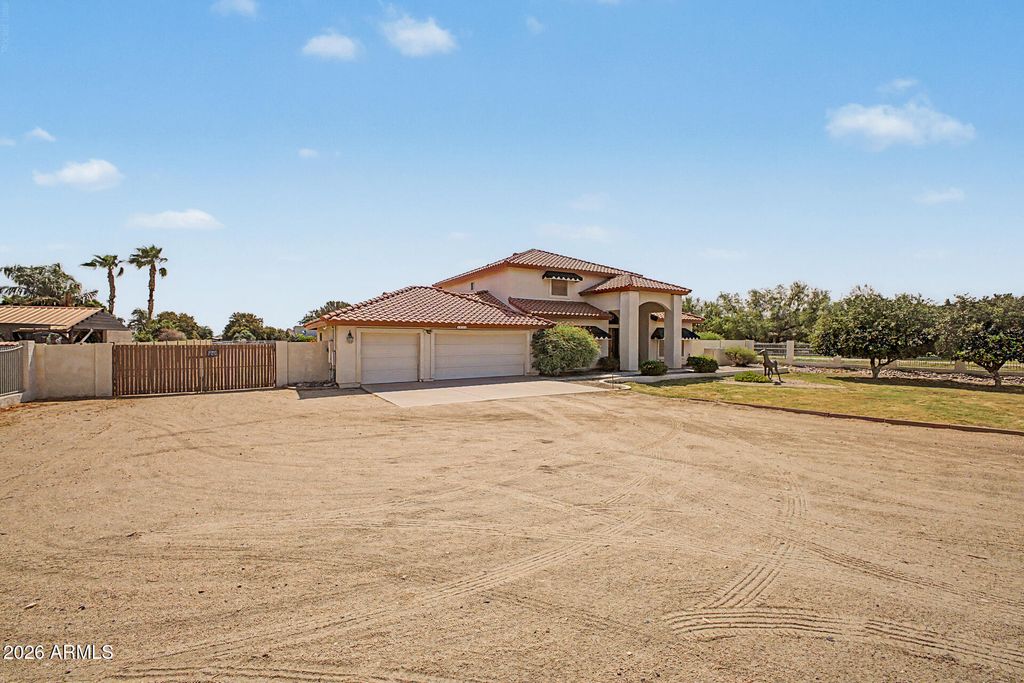 7823 N CITRUS Road, Waddell, AZ 85355 — photo 3