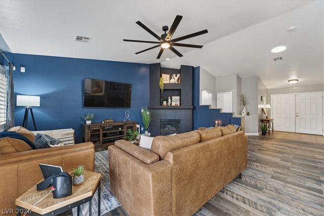 6808 Hazelnut Garden Street, Las Vegas, NV 89131