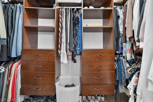 6808 Hazelnut Garden Street, Las Vegas, NV 89131