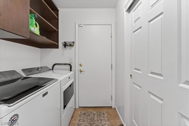 6808 Hazelnut Garden Street, Las Vegas, NV 89131