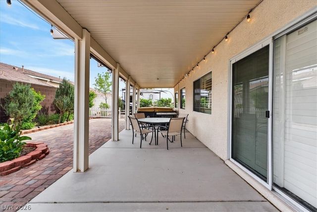 6808 Hazelnut Garden Street, Las Vegas, NV 89131