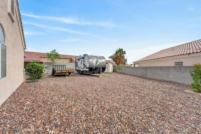 6808 Hazelnut Garden Street, Las Vegas, NV 89131