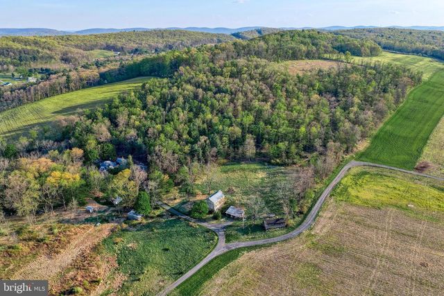 57 METZ LN, New Bloomfield, PA 17068