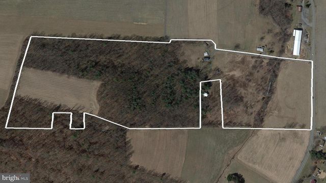 57 METZ LN, New Bloomfield, PA 17068