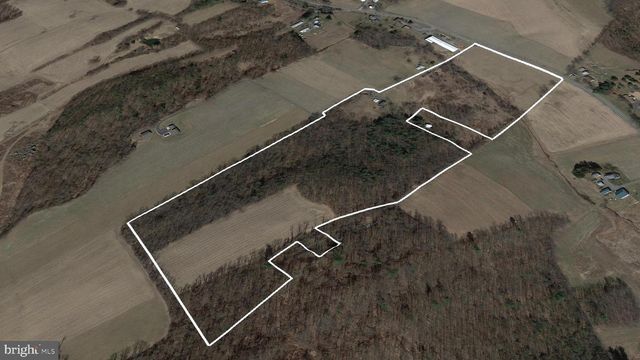 57 METZ LN, New Bloomfield, PA 17068