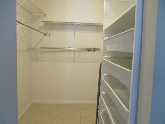 22053 PALMS Way 203, Boca Raton, FL 33433