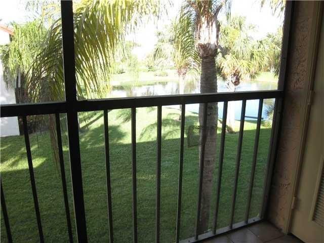 22053 PALMS Way 203, Boca Raton, FL 33433