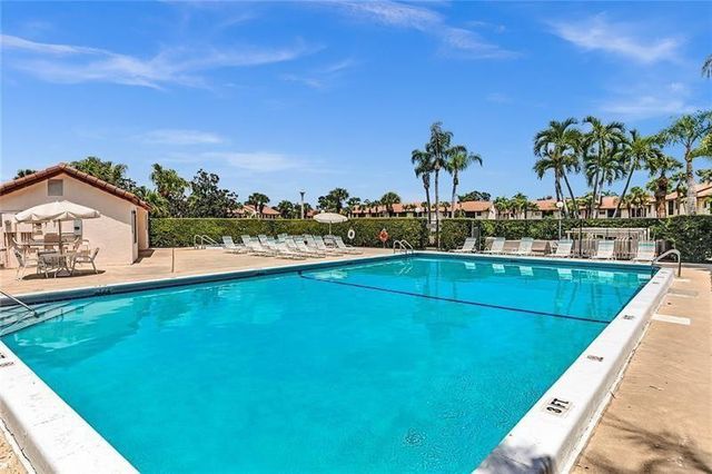 22053 PALMS Way 203, Boca Raton, FL 33433