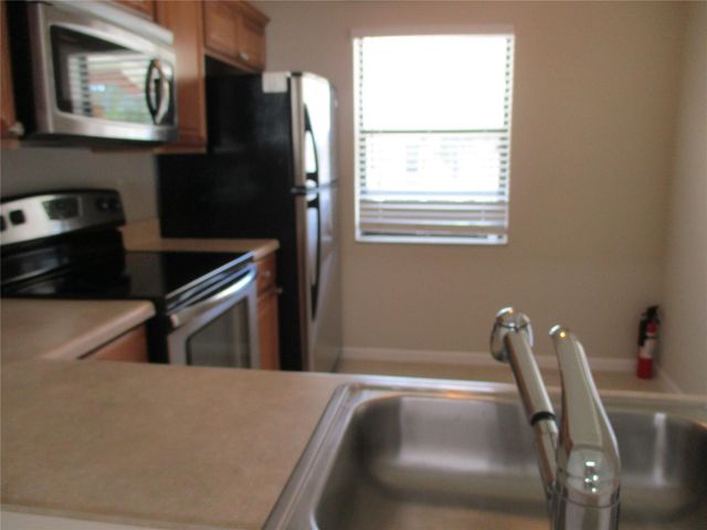 22053 PALMS Way 203, Boca Raton, FL 33433