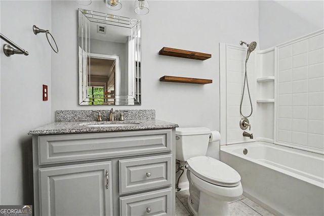 1006 Creatwood Circle SE, Smyrna, GA 30080