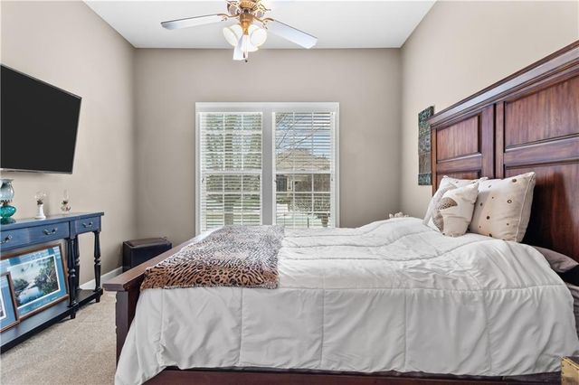 4304 NE Park Springs Drive, Lee's Summit, MO 64064