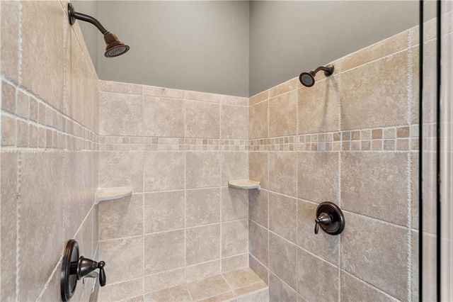 4304 NE Park Springs Drive, Lee's Summit, MO 64064