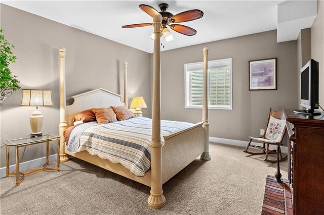 4304 NE Park Springs Drive, Lee's Summit, MO 64064