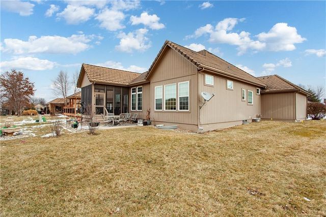 4304 NE Park Springs Drive, Lee's Summit, MO 64064