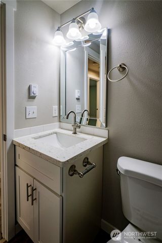 5027 SLEATER KINNEY Road NE, Olympia, WA 98506