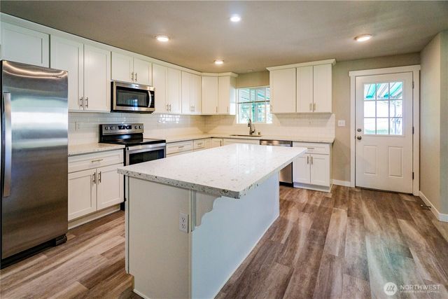 5027 SLEATER KINNEY Road NE, Olympia, WA 98506