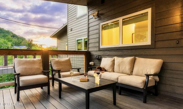 720 Short Ridge Court, Gatlinburg, TN 37738