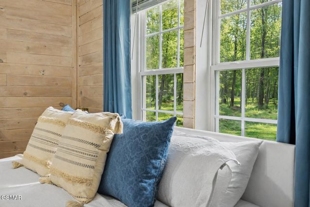 2189 Little Cove Road, Sevierville, TN 37862