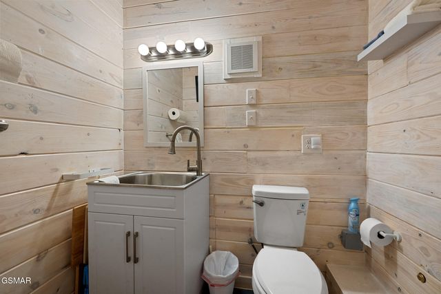 2189 Little Cove Road, Sevierville, TN 37862