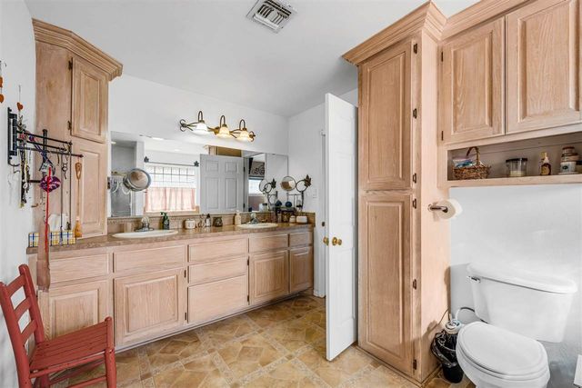 13473 NE Tony Creek Rd, Elgin, OK 73538