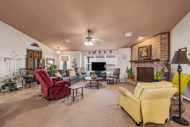 13473 NE Tony Creek Rd, Elgin, OK 73538