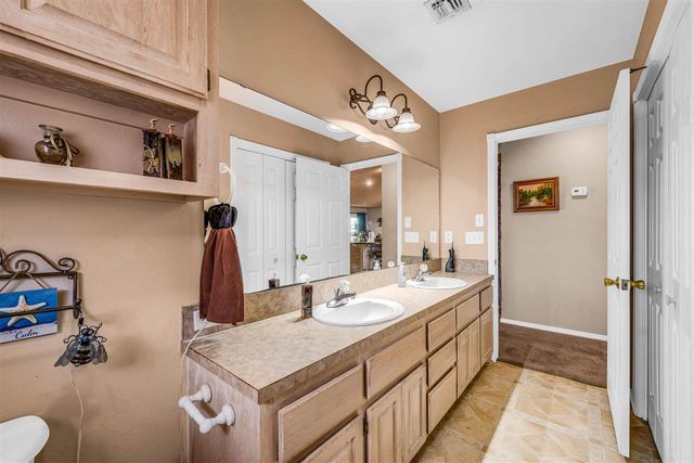 13473 NE Tony Creek Rd, Elgin, OK 73538