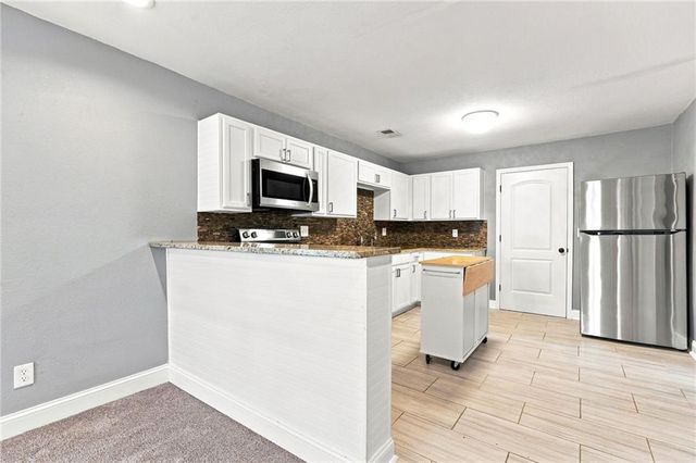 3005 N 31st Street, Kansas City, KS 66104