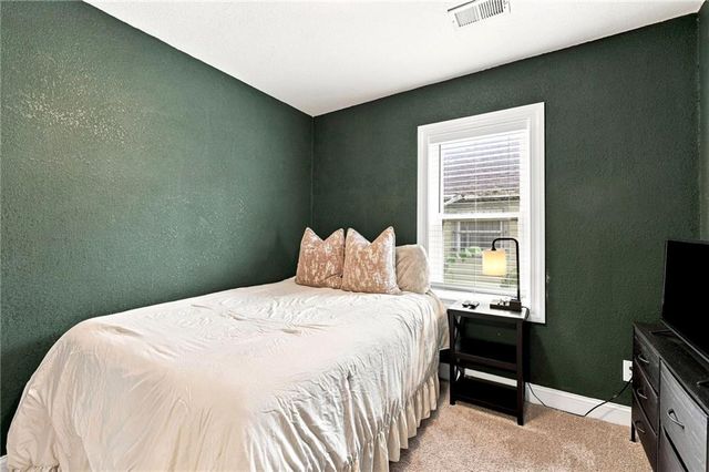 3005 N 31st Street, Kansas City, KS 66104