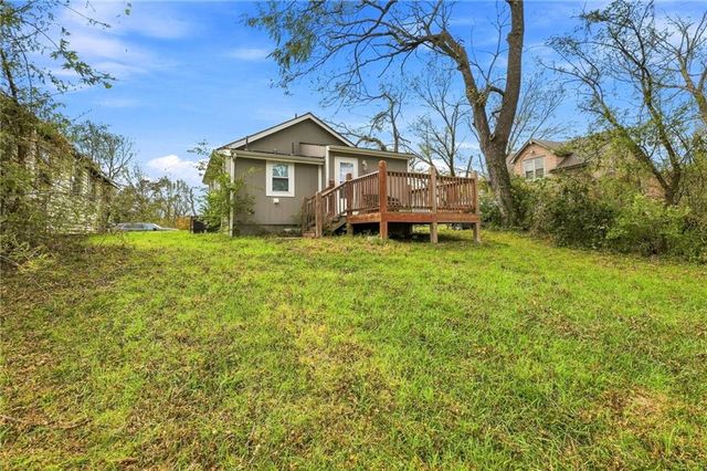 3005 N 31st Street, Kansas City, KS 66104