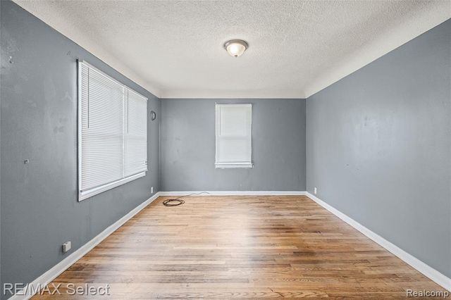1519 Lincoln Avenue, Flint, MI 48507