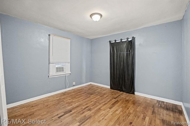 1519 Lincoln Avenue, Flint, MI 48507